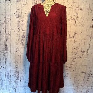 *NWOT* Burgundy Ronni Nicole 2-tiered Midi Dress. Size Medium